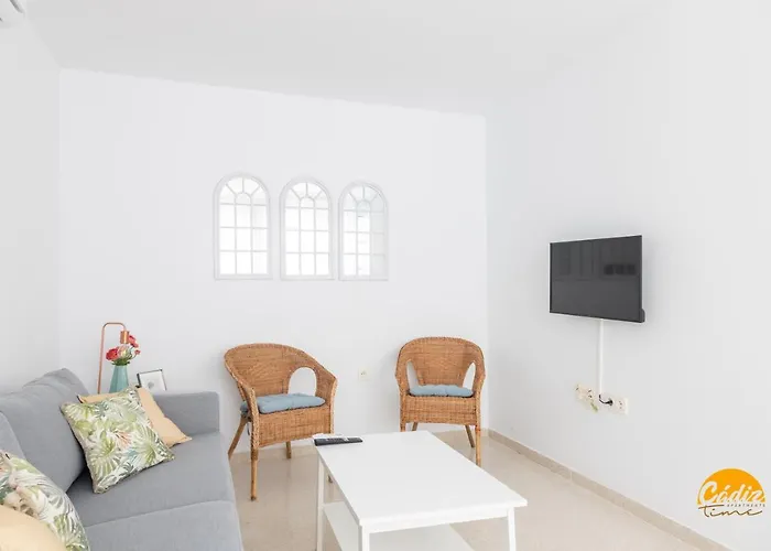 Green Home By Cadiz Time