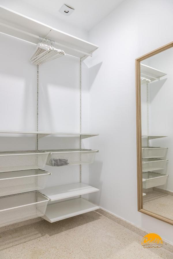 By Time Appartement Cadix